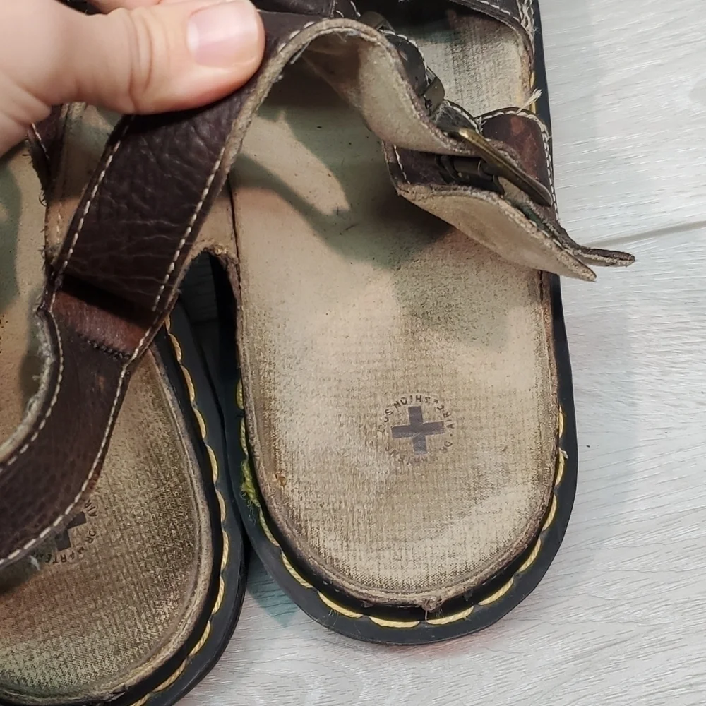 Dr.Martens Mens Y2K AW004 Fisherman Chunky Tractor Platform shoes Sandals sz 14